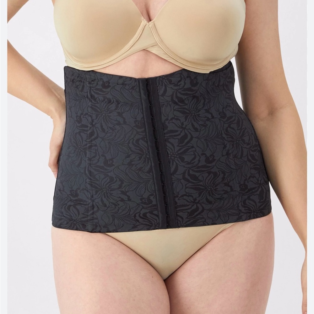 Maidenform Black Floral Waist‎ Cincher